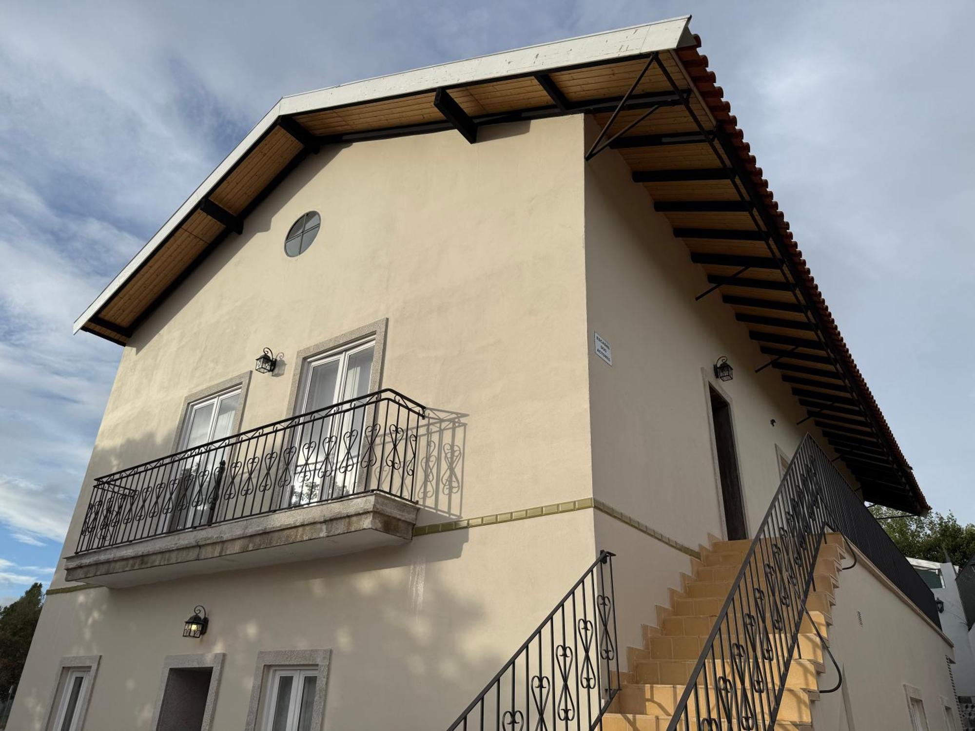 Ribeirinho - 4 Bedrooms *